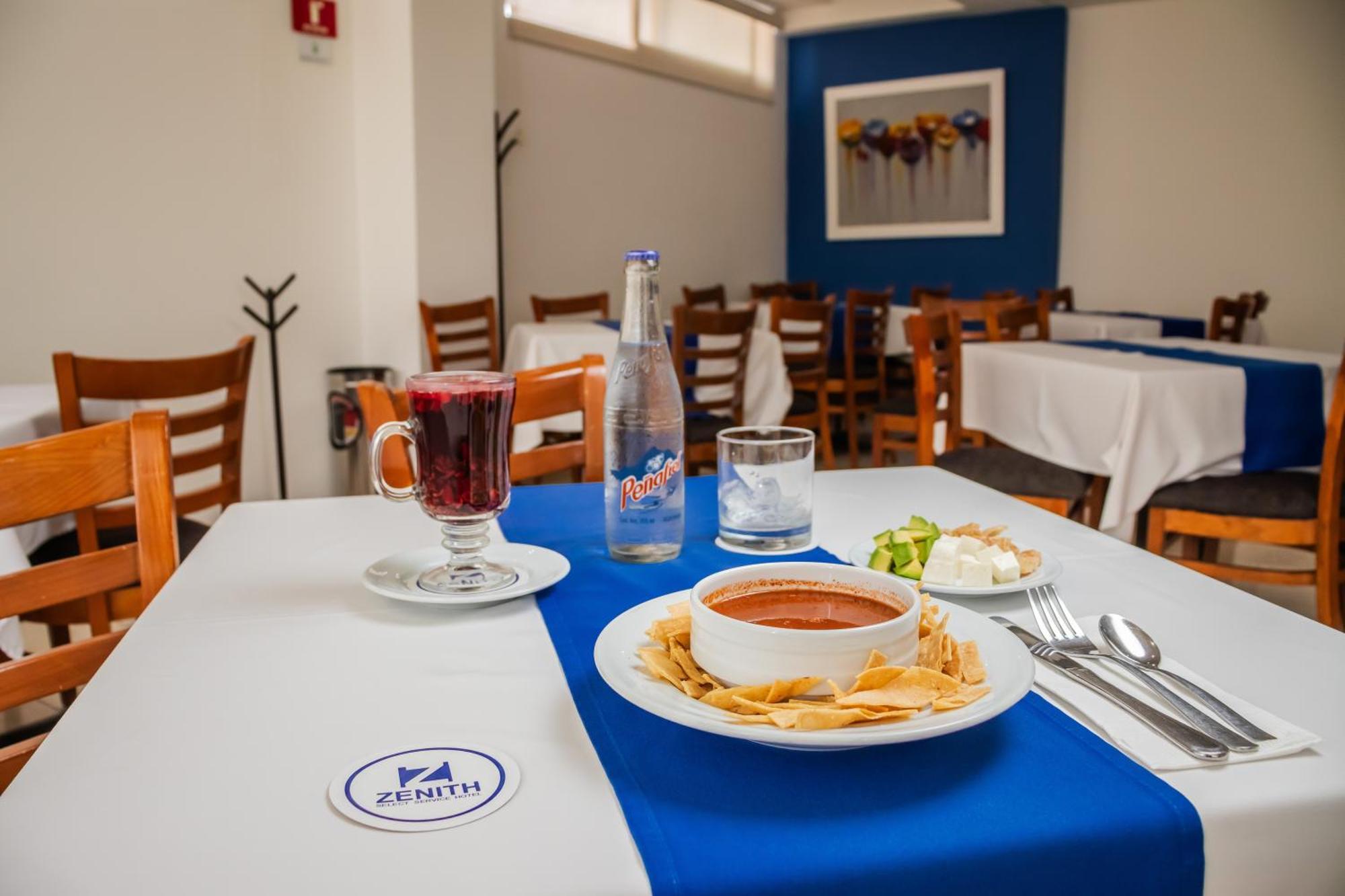 Hotel Zenith Tehuacán Eksteriør bilde